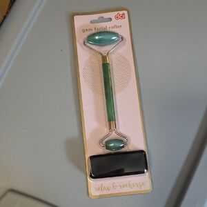 (J26) DCI Green Gem Facial Roller